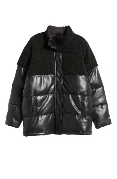 Shop Good American Faux Shearling Puffer Jacket In Black001