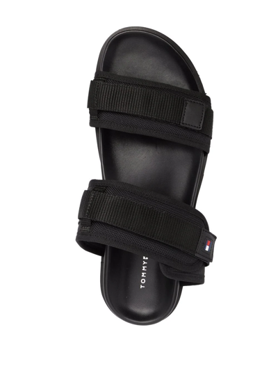 Tommy Hilfiger Logo-plaque Touch-strap Sandals In Schwarz