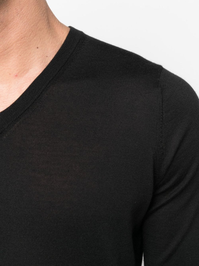 Shop Colombo V-neck Fine-knit Jumper In Schwarz