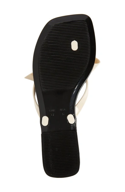 Jeffrey Campbell Sugary Flip Flop In Cream Shiny Black Shiny