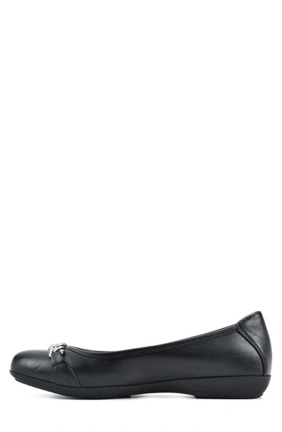 Cliffs By White Mountain White Mountain Charmed Flat In Black/ Smooth