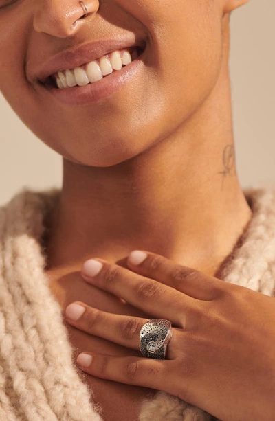 John Hardy Sterling Silver Classic Chain Black Sapphire & Black Spinel Intertwined Disc Statement Ring In Black