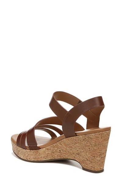 Naturalizer Cynthia Platform Wedge Sandal In Cinnamon