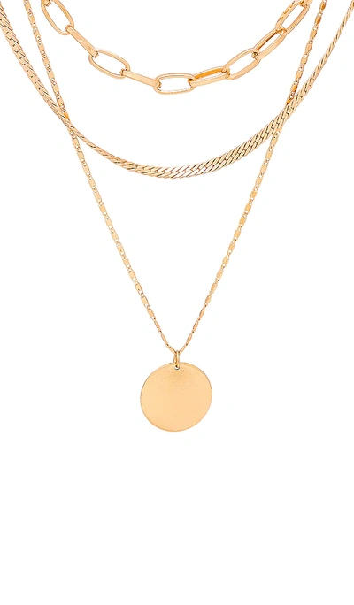 8 Other Reasons Layered Chain Necklace In Metallic Gold
