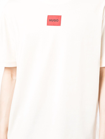 Shop Hugo Logo-print T-shirt In Gelb