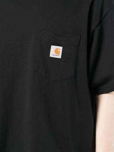 Shop Carhartt Logo-patch T-shirt In Schwarz