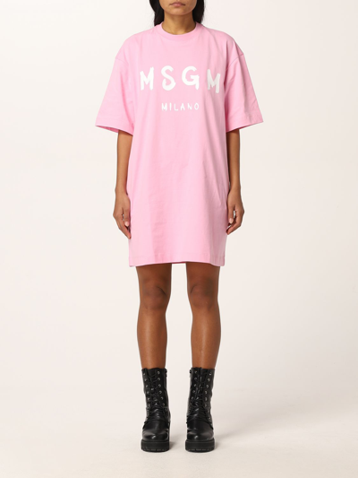 Shop Msgm Cotton T-shirt Dress With Logo Print In Pink