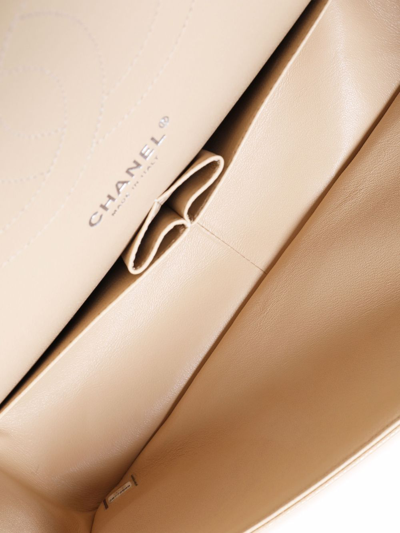Pre-owned Chanel Jumbo Double Flap Shoulder Bag In Neutrals