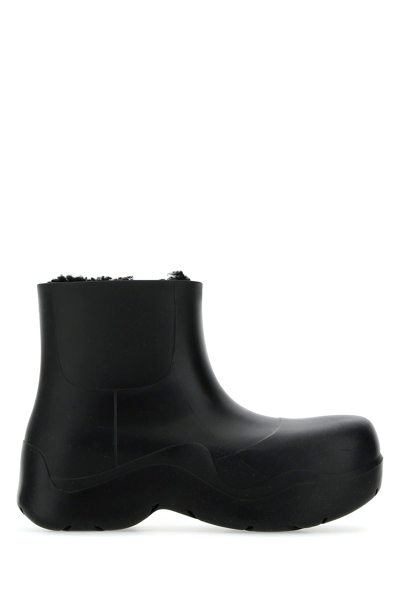 Bottega Veneta Puddle Shearling-lined Ankle Boots In Black | ModeSens