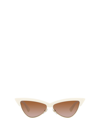 Shop Valentino Eyewear Va4102 Ivory Sunglasses