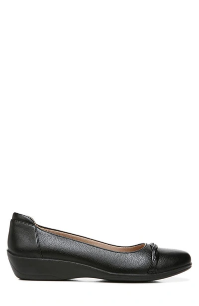 Lifestride Shoes Impact Wedge Flat In Black