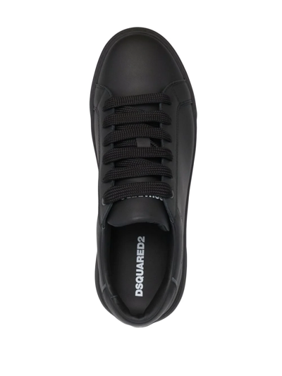 Shop Dsquared2 Low-top Leather Sneakers In Schwarz