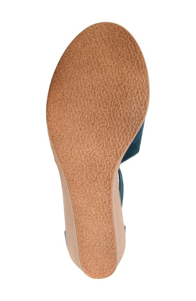 Journee Collection Kedzie Wedge Sandal In Blue