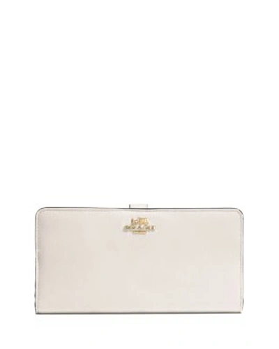 Coach Madison Skinny Wallet In Leather In Chalk/light Gold