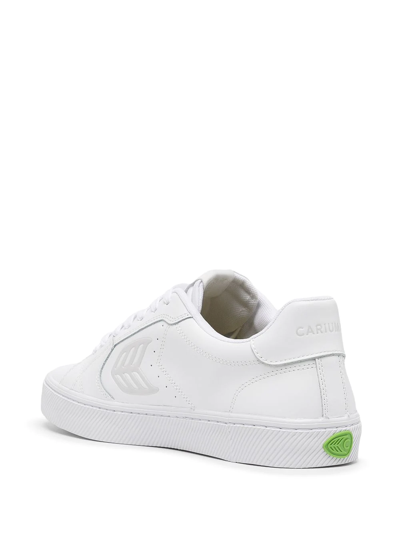Shop Cariuma Salvas Low-top Sneakers In Weiss