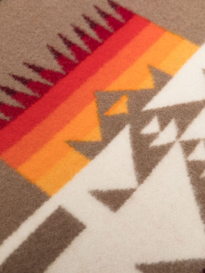 Pendleton All-over Jacquard Blanket In Braun