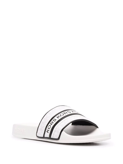 Michael Michael Kors Gilmore Logo-print Slides In Weiss