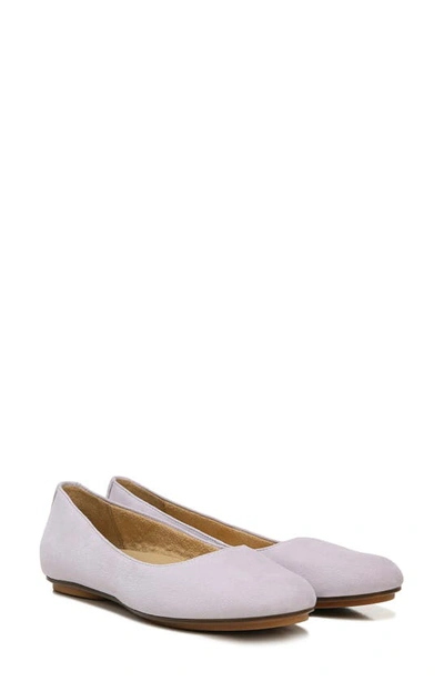 Shop Naturalizer True Colors Maxwell Flat In Iced Lilac