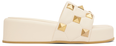 Shop Valentino Off-white Roman Stud Slide Sandals In I16 Light Ivory