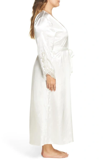 Flora By Flora Nikrooz Stella Robe In Ivory