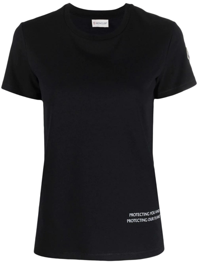 Shop Moncler Text Print Black T-shirt In Nero