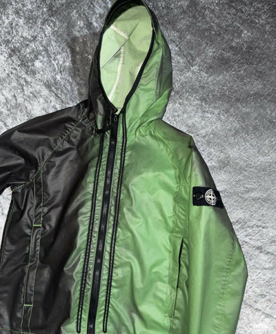 Stone island heat reactive hotsell jacket green