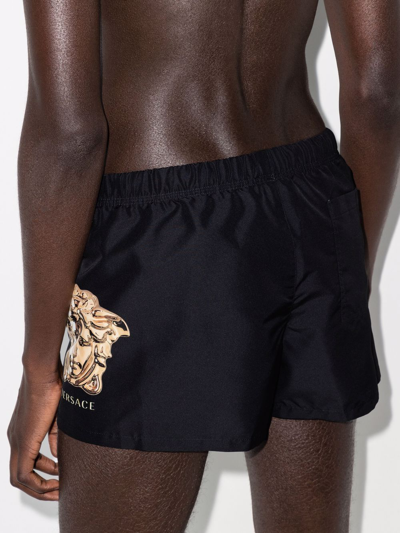 Shop Versace Medusa-motif Drawstring Swim Shorts In Schwarz
