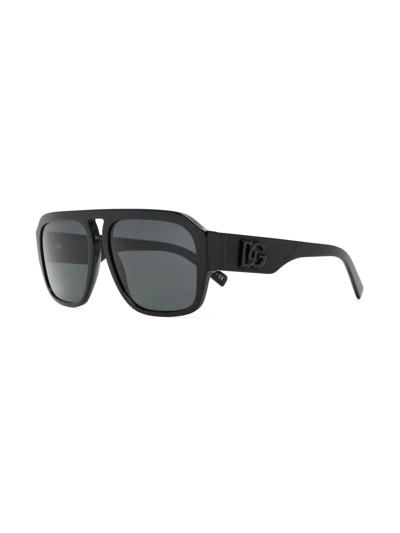Shop Dolce & Gabbana Square Frame Sunglasses In Schwarz
