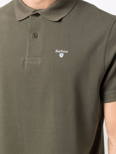 Shop Barbour Embroidered-logo Polo Shirt In Grün