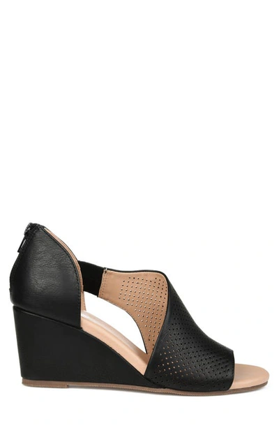 Journee Collection Collection Women's Tru Comfort Foam Wide Width Aretha Wedge In Black