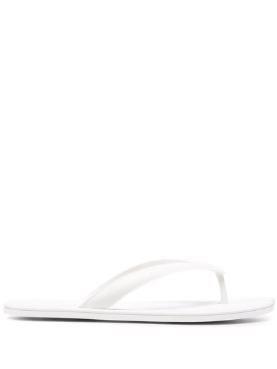 Maison Margiela Split-toe Rubber Flip Flops In Weiss