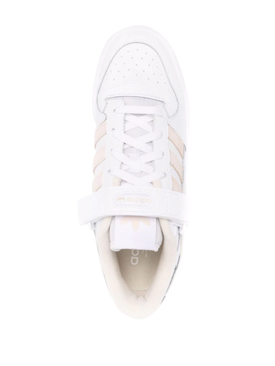 Shop Adidas Originals Forum Low-top Sneakers In Weiss