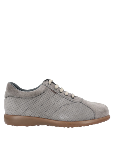 Shop Frau Sneakers In Grey