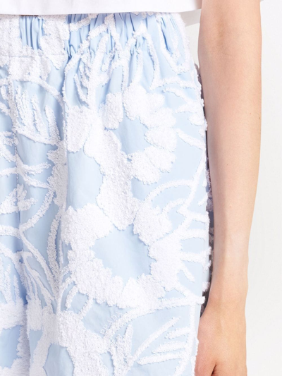 Prada Floral Embroidered Shorts In Blau