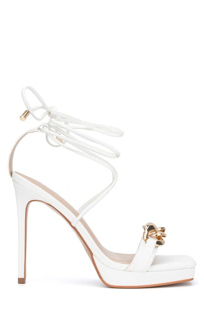 Torgeis Cassava Heel In White