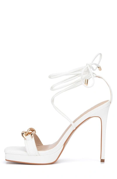 Torgeis Cassava Heel In White