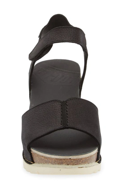 On Foot Leather Wedge Sandal In Black Leather