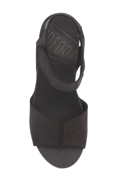 On Foot Leather Wedge Sandal In Black Leather