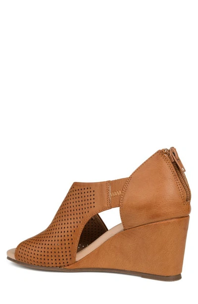 Journee Collection Aretha Womens Faux Leather Peep Toe D'orsay Heels In Cognac