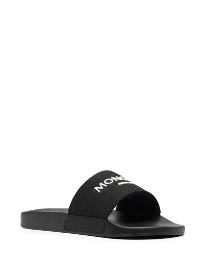 Moncler Logo-embossed Pool Slides In Schwarz