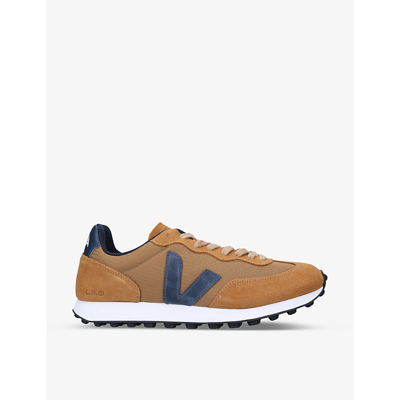 Shop Veja Men's Rio Branco Recycled-polyester Low-top Trainers In Tan