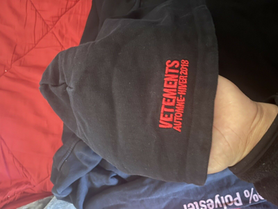 Pre-owned Vetements Automne Hiver 2018 Hoodie In Black | ModeSens