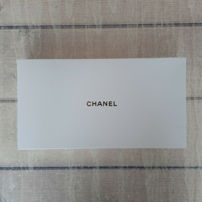 NEW Chanel Beaute VIP Gift “Ask For The Moon” White Shopper Tote Bag
