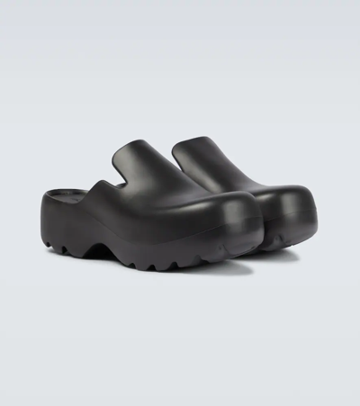 Shop Bottega Veneta Puddle Rubber Sandals In Black