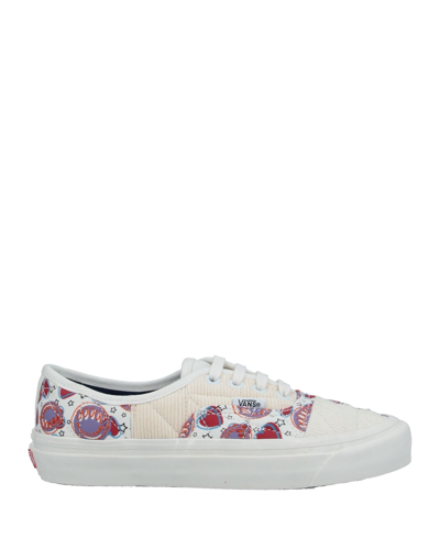 Shop Vans Woman Sneakers White Size 7 Textile Fibers