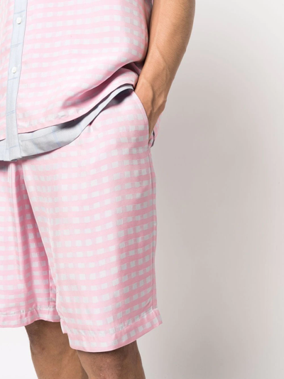 Shop Jacquemus Gingham Check Shorts In Pink