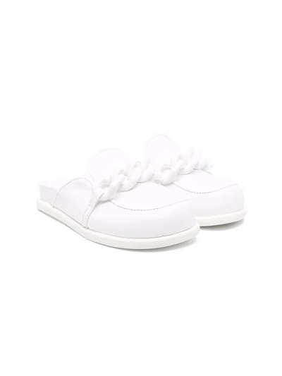 N°21 Chain-embellished Mules In White