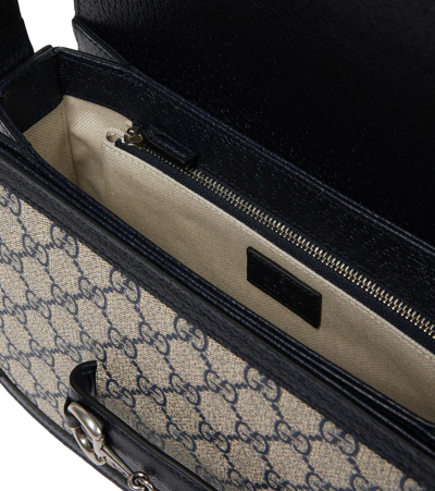 All eyes on that Gucci 1955 Horsebit bag 👀 . 📸@negin_mirsalehi . . #Gucci  #Dior #BOTD #AirportStyle #ThreadsSt…
