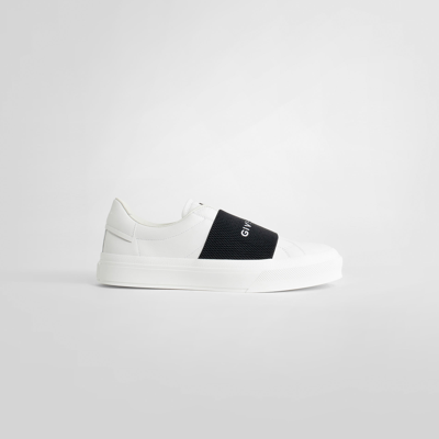 Givenchy Sneakers In Silver