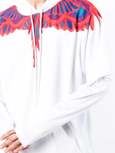 Marcelo Burlon County Of Milan Feather-print Layered Hoodie In Weiss